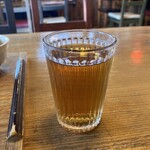 飯処 ふぉす。 - お冷や　麦茶でしたセルフでお代わり自由