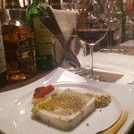 BAR E - パテ・ド・カンパーニュとお隣さんの赤ワイン
