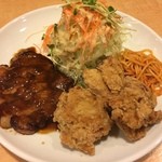 くま食堂 - 三元豚のポークソテーと唐揚げ定食