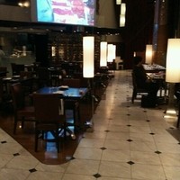 ウルフギャング・パック カフェ 愛知芸術文化センター店 - 