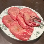 本格焼肉・もつ鍋 肉衛門 - 
