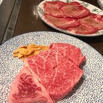 本格焼肉・もつ鍋 肉衛門 - 