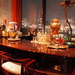 表参道うかい亭 - エントランス脇の待合兼ミニバー 2014.12.2x