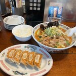 ラーメン･餃子 ハナウタ - 