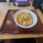 なか卯 - 料理写真:親子丼(税込450円)