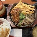 からやま  - 料理写真:特選醤油からあげのすきやき盛り定食