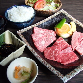 飛騨牛焼肉・韓国料理 丸明_1