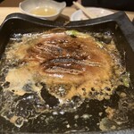 蒸し屋清郎 - 瓦焼きの濃い味のタレがカラメル上になって、実はコレを箸で舐めるのがウマい！