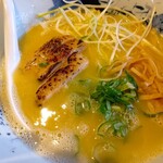 ブラウン - 濃厚鶏そば￥880