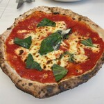 ファカロー ピッツァ ギャラリー - マルゲリータ