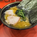横浜家系総本山 吉村家直系店 ラーメン内田家 - 