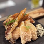 マグロマート - 山椒タルタルの南蛮。穴子と数の子、マグロ。最高