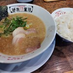 河童ラーメン本舗 - 料理写真: