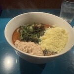 ホローズ - 粉チーズたっぷりかけちゃいます！