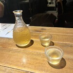 中落ち百円の居酒屋 まぐろんち 高円寺ガード下店 - 