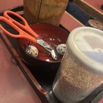 松月庵 - 卓上いろいろあります。