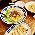 博多らーめん ShinShin - 