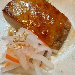 楽食家たちかわ - ブリ照焼