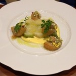 サリュー - 下仁田葱のテリーヌと帆立貝のスモーク　２種類の柑橘ソースで　2014-12