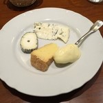 サリュー - フロマージュ　リバロ　モンドール　サントモール　ドゥ　トゥレーヌ　ゴルゴンゾーラ　2014-12