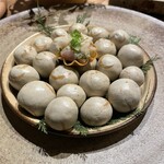 REnatre - 子供達と作ったというシェフお手製の利府苅安染め