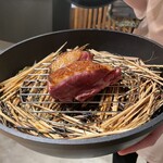 REnatre - 野田鴨を藁焼！素晴らしい焼き色です