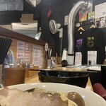 中華そば うめ川 - カウンター