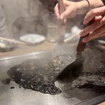 텟판 코마치 나가레카와점 - 검은색으로 완벽하게 조리된 요리입니다Σ('◉⌓◉’)