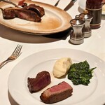 ウルフギャング・ステーキハウス シグニチャー - 