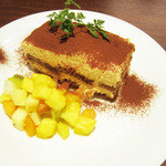 自家製のティラミス 550円。(2014.11月)