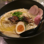 麺や 庄の gotsubo - フォアグラ鶏白湯