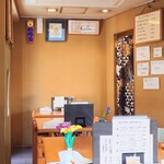 やぶ善 - 店内奥の席。