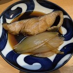 彩彩 - 