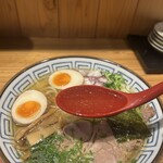 らぁめん真 - スープの透き通り具合