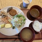 スーパーホテル - 料理写真:朝食バイキング無料　9,320円