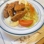 ファミリーキッチン馬車屋 - カキフライ