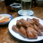 豚の味珍 - やかん、尻尾