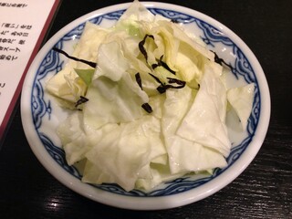 博多麺房 赤のれん - ［２回目］キャベツ塩昆布(200円)