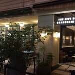 バビーズ ニューヨーク アークヒルズ - シティベーカリーの隣にあります