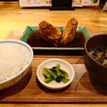 湊や磯吉食堂 - 料理写真:まぐろの煮付け定食