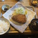 ポンチ軒 - ロース豚かつ（特）　　　　　2500円