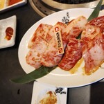 黒毛和牛一頭買い焼肉 道頓堀みつる - 大トロカルビは最高