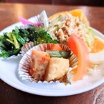 パウリスタ - バラエティに富んだ内容でバランスも良し
手作りの煮物なんて泣かせますねぇ…