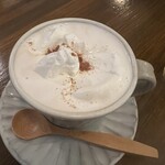 BAIGETSU café - ウィンナー珈琲は友人のオーダー