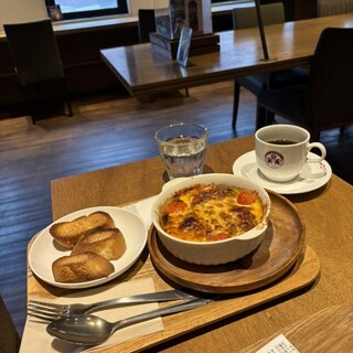 ベーカリー・カフェ・クラウン_1