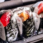 間宮塩蔵 直売所 - うみおむすび ３種(紅子  とろさば甘粕漬け  紅鮭)