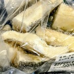 間宮塩蔵 直売所 - 正月おまけ  たら切身