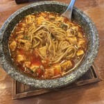 中華食堂 口口香 - 石焼麻婆豆腐(そば+四川風粉山椒トッピング)
