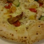 Lumino - ランチ スモークチキンと野菜のクリームマスタードピッツァ