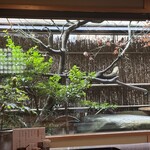 御手打ちそば やま本 - 窓際